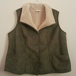 D&CO Womans Fleece Vest